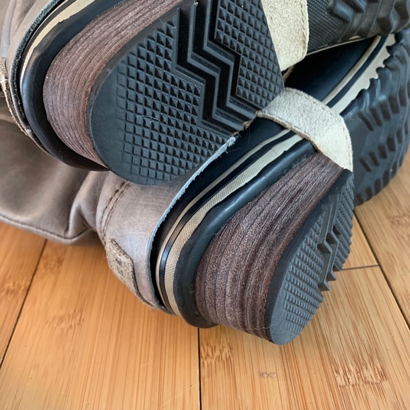 RARE! Gorgeous distressed Sorel leather riding boots. Waterproof. 7.5 - Picture 9 of 15